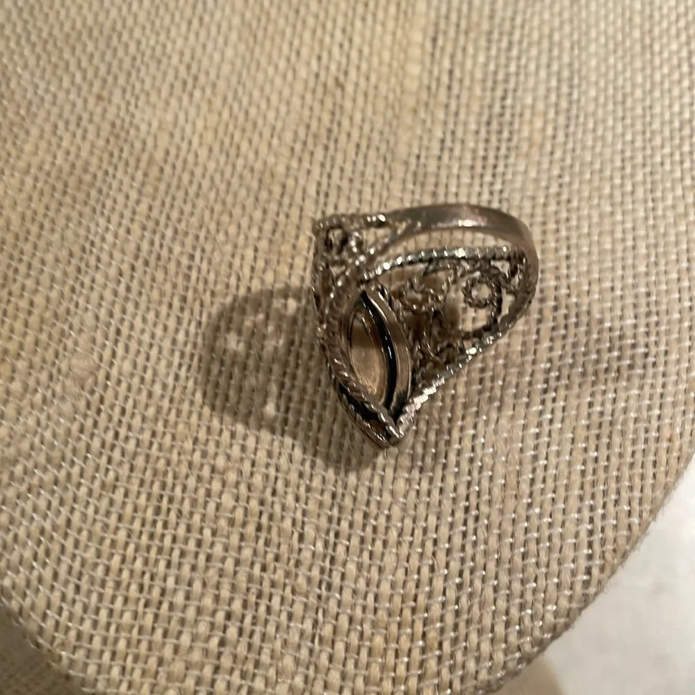 Marcasite & silver ring